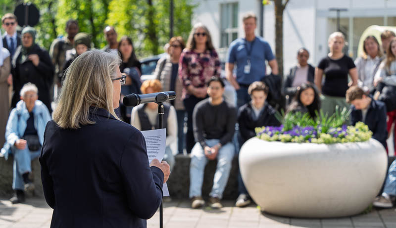Iris Frøybu fra Kolsås Rotary talte ved markering av frigjøringsdagen i Sandvika